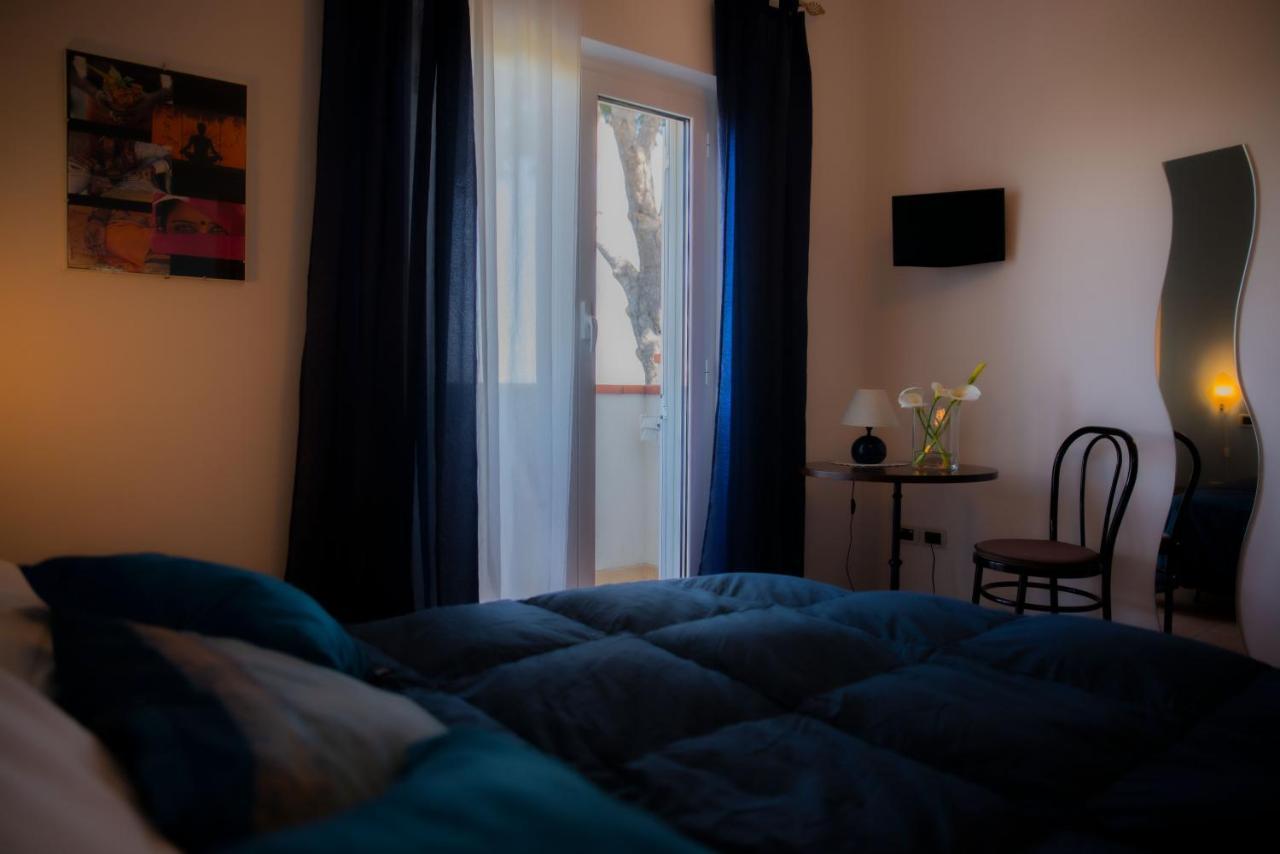 B&B Luna Blu Montesilvano Bagian luar foto